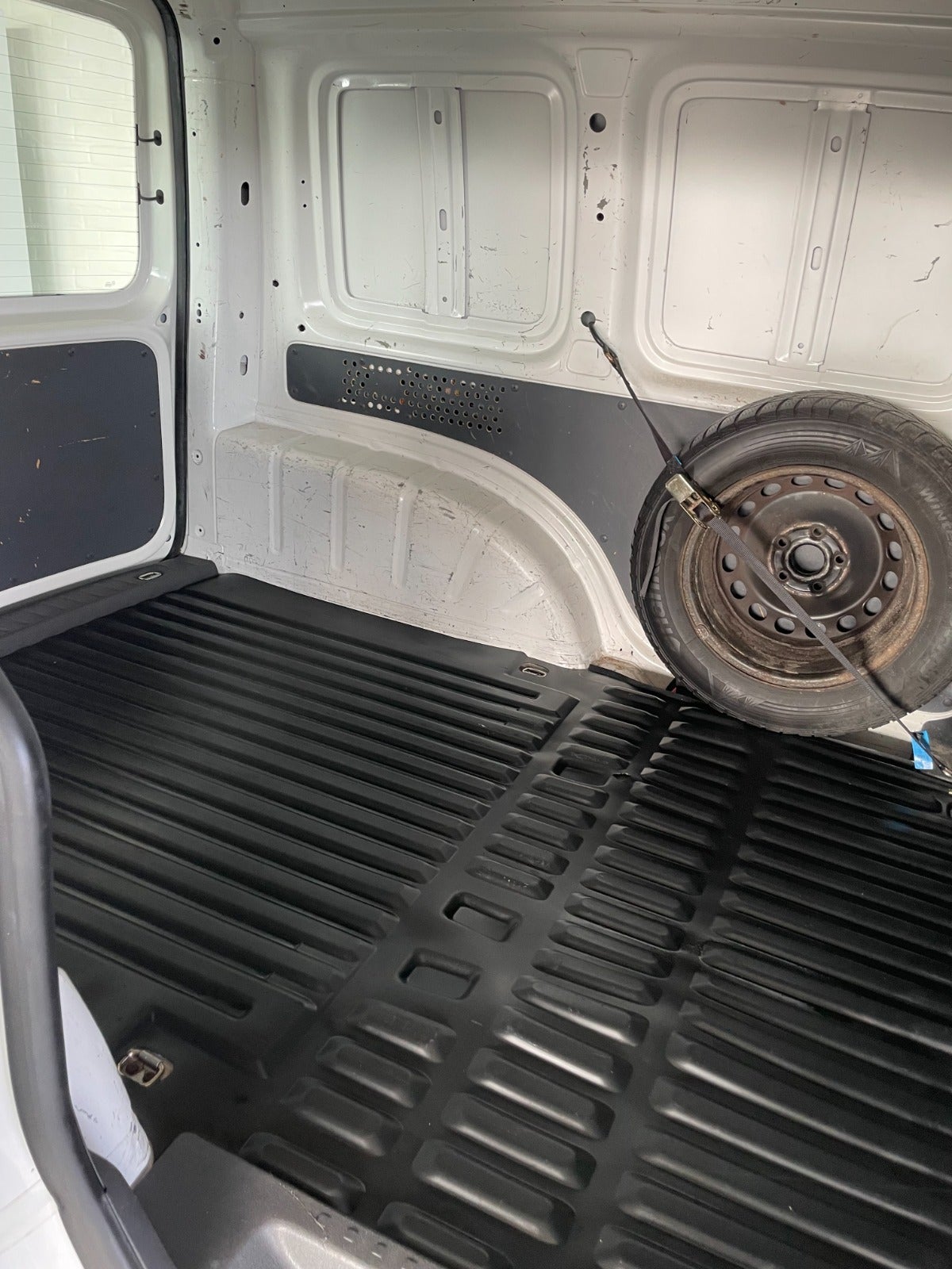 Billede af VW Caddy 1,6 TDi 75 BMT Van