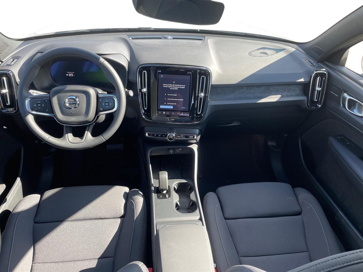 Volvo EX40 Extended Range Black Edition billede 5