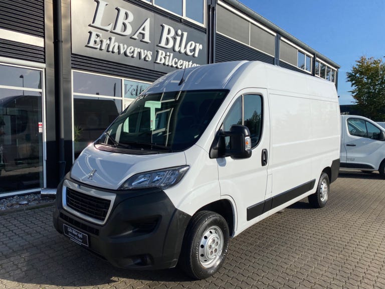 Peugeot Boxer 330 BlueHDi 140 L2H2 Premium