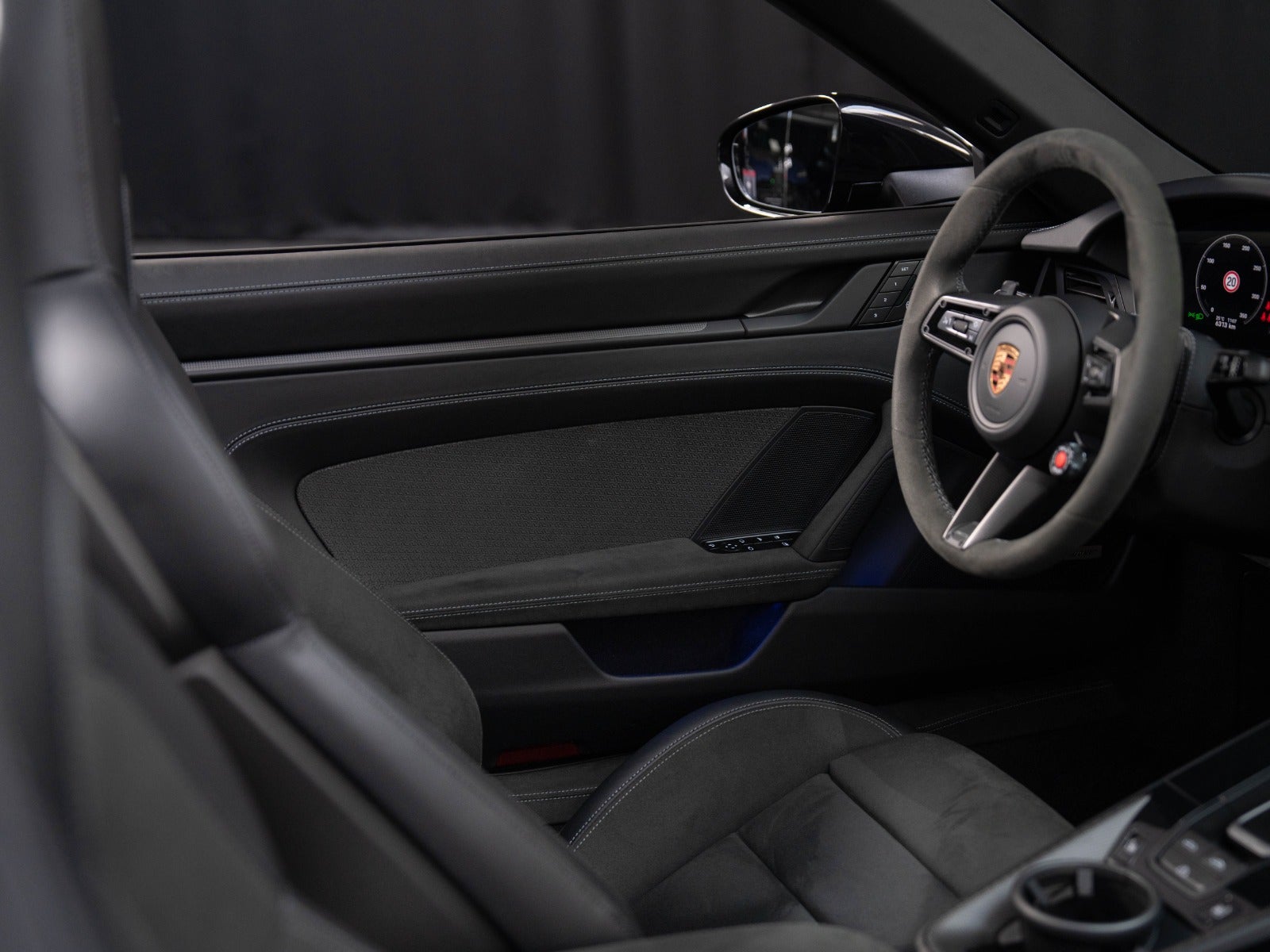 Gallery image 18 of 18