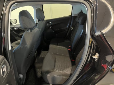 Peugeot 208 PureTech 82 Allure Sky