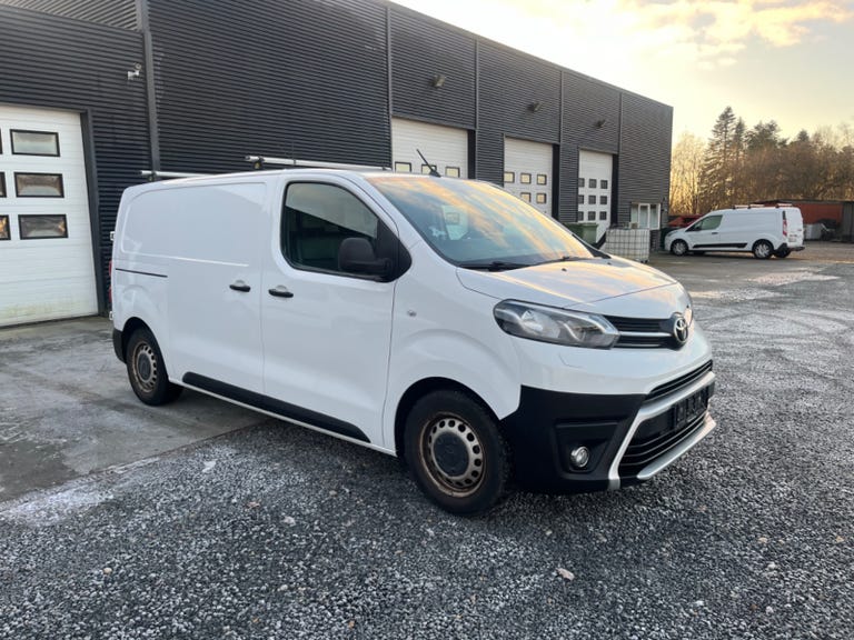 Toyota ProAce D 120 Medium Comfort Master