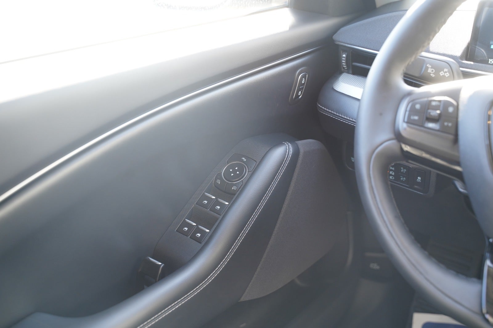 Billede af Ford Mustang Mach-E 73 Standard Range