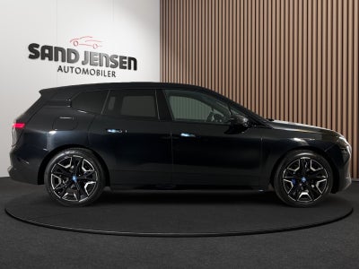 BMW iX xDrive40 Supercharged