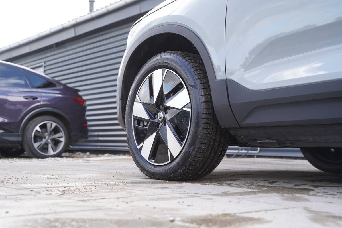 Billede af Volvo EX40  Twin Performance Plus