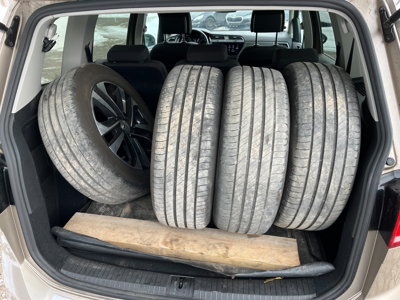 Billede af VW Touran 1,6 TDi 115 IQ.Drive DSG 7prs