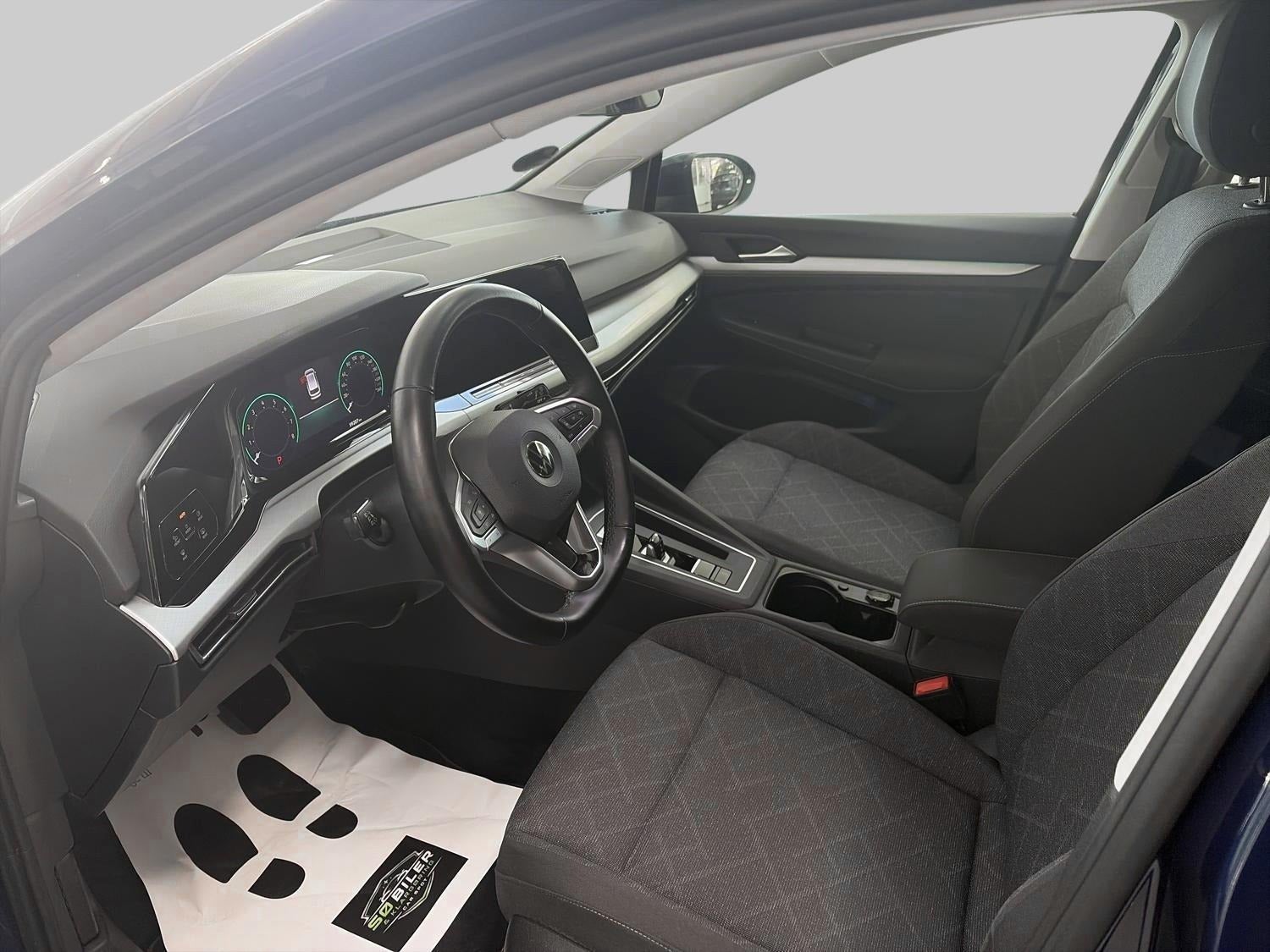 Billede af VW Golf VIII 1,5 eTSi 130 Life Variant DSG