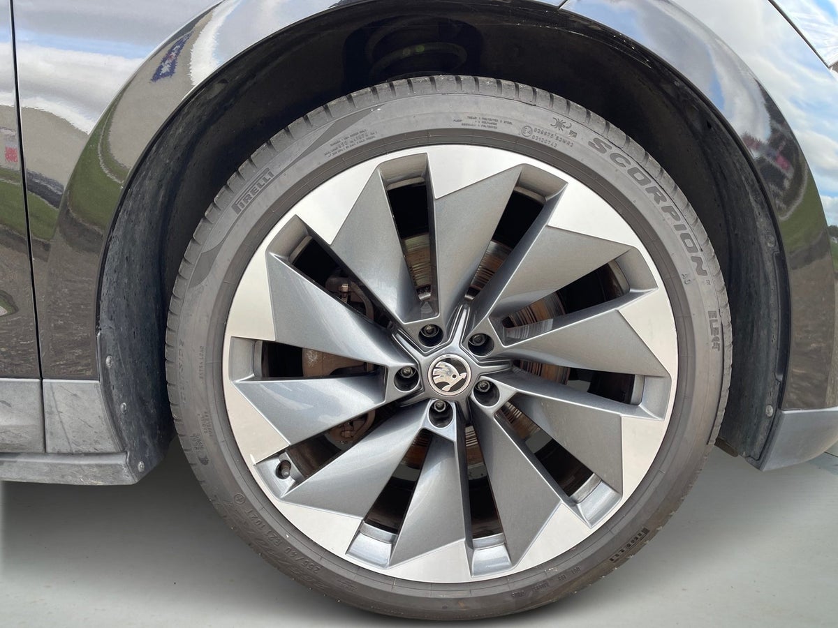 Skoda Enyaq iV Selection Suite billede 8