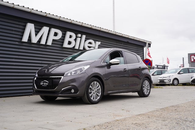 Peugeot 208 1,2 VTi 82 Selection
