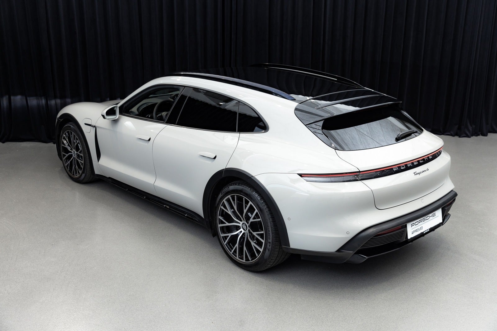 Gallery image 13 of 24