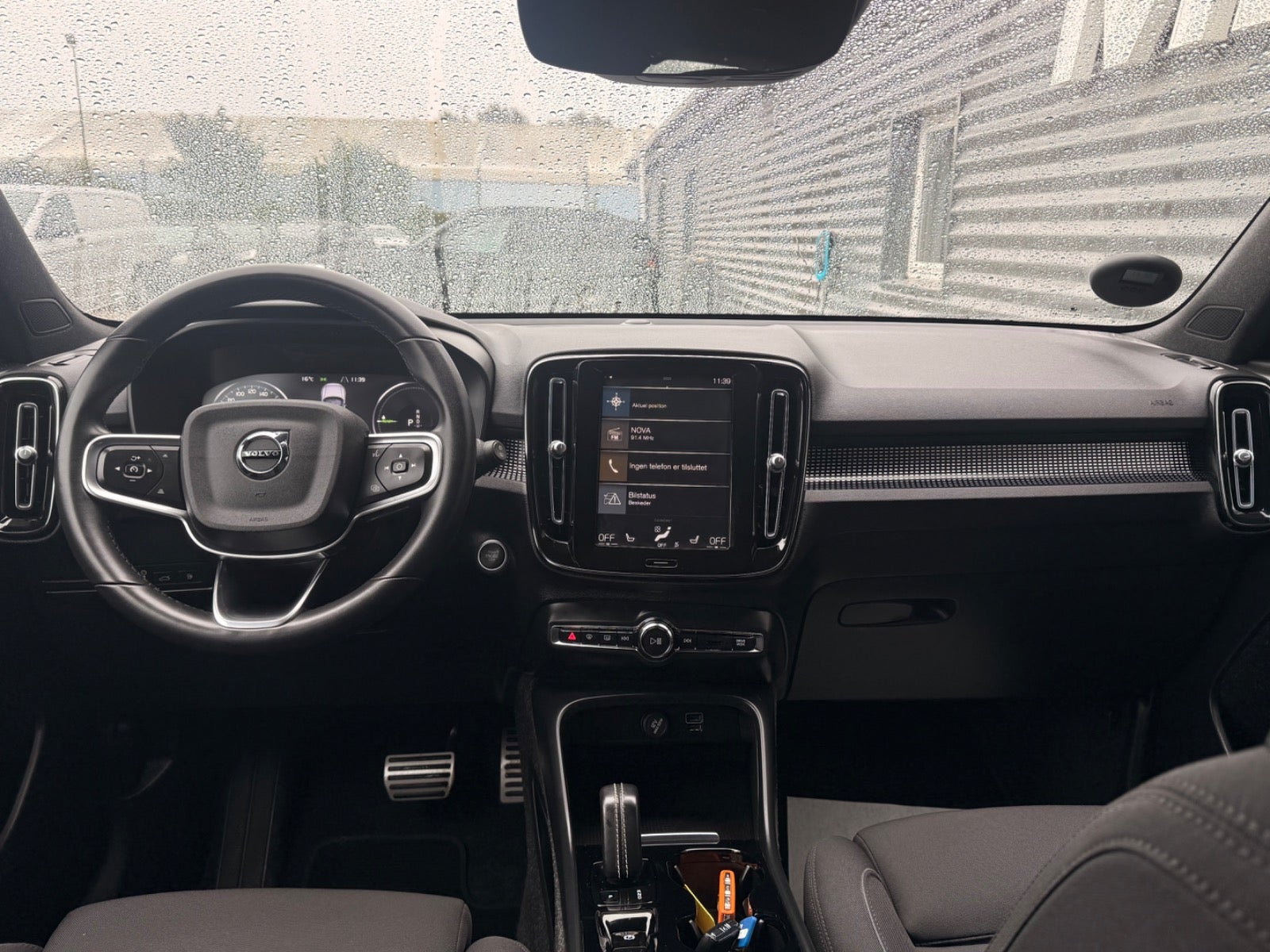 Billede af Volvo XC40 1,5 T4 ReCharge R-Design aut.