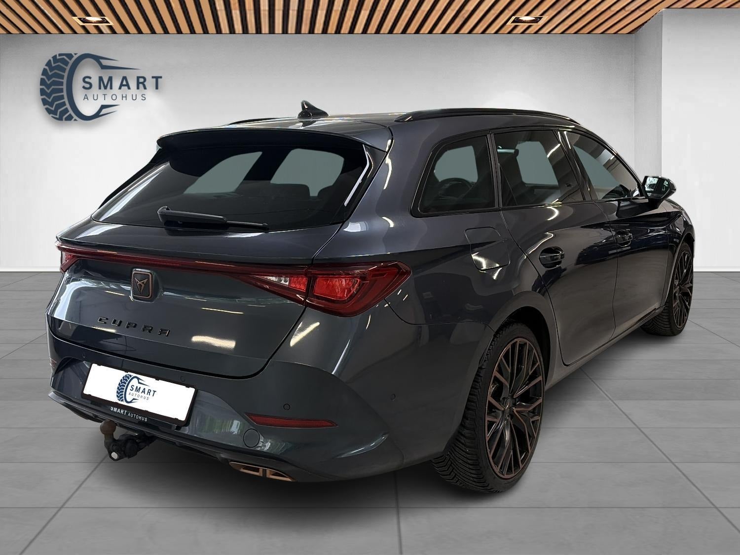 Billede af Cupra Leon 1,4 eHybrid Sportstourer DSG