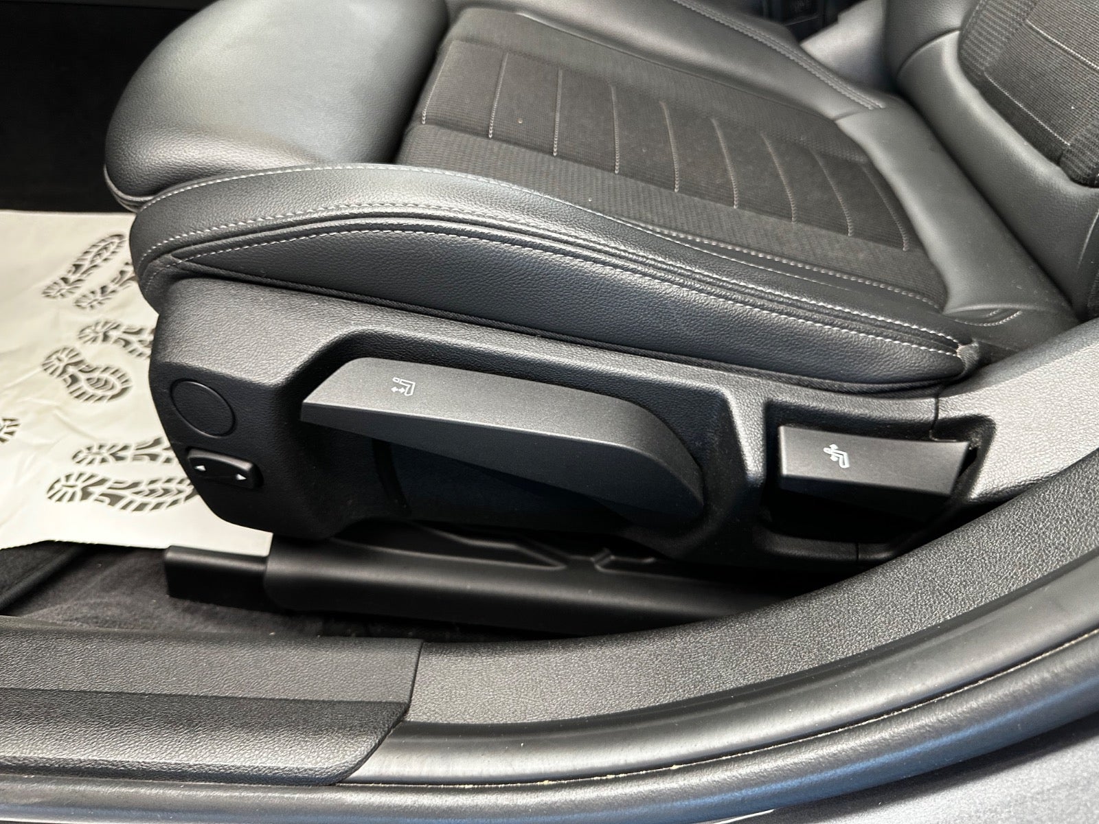 Billede af BMW 320d 2,0 Touring Sport Line aut.