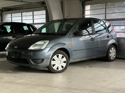 Ford Fiesta 1,3 Ambiente Benzin modelår 2005 km 231000 ABS airbag centrallås servostyring, ✅ Bilen s