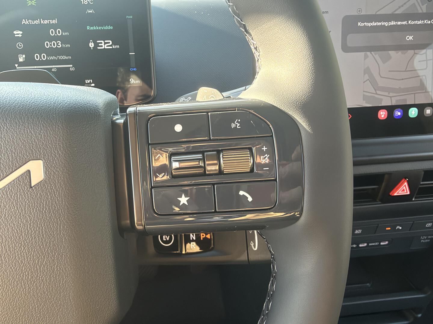 Kia PV5 Cargo L2H1 Standard Range Work Pro