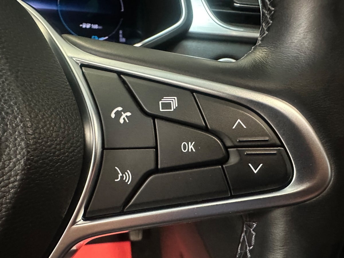Renault Captur E-Tech Intens