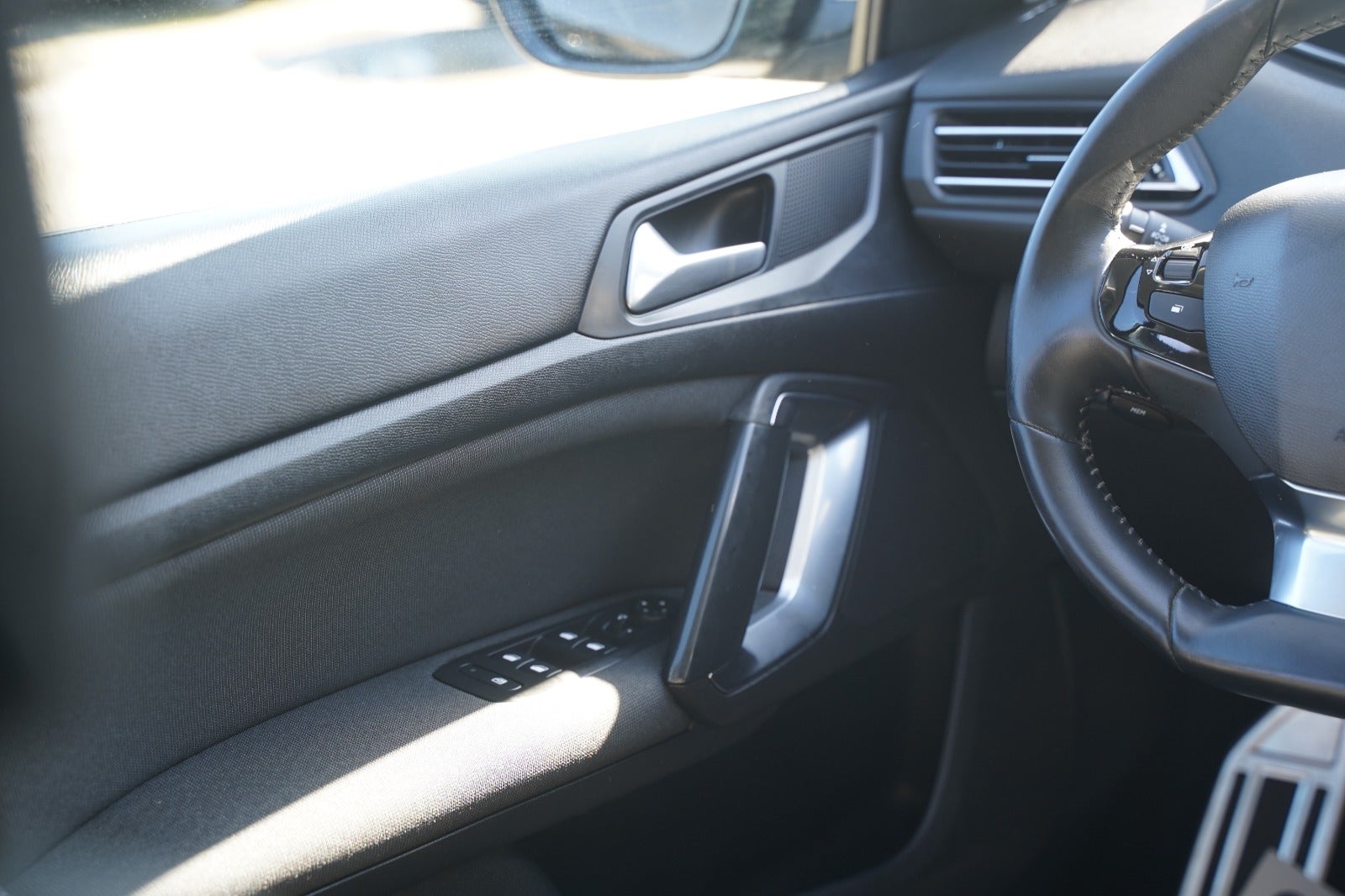 Billede af Peugeot 308 1,5 BlueHDi 130 Allure Grand SW