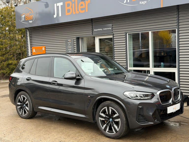 BMW iX3 Charged M-Sport