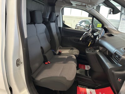 Peugeot Partner BlueHDi 130 L1V1 Plus EAT8 Van