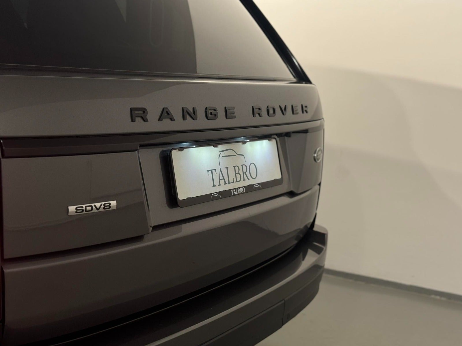 Land Rover – Range Rover