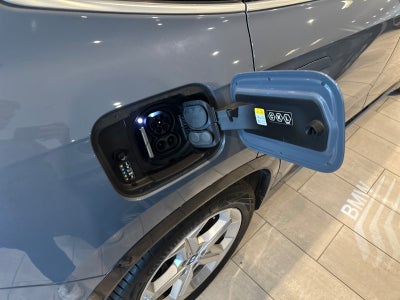 BMW iX1 xDrive30 X-Line
