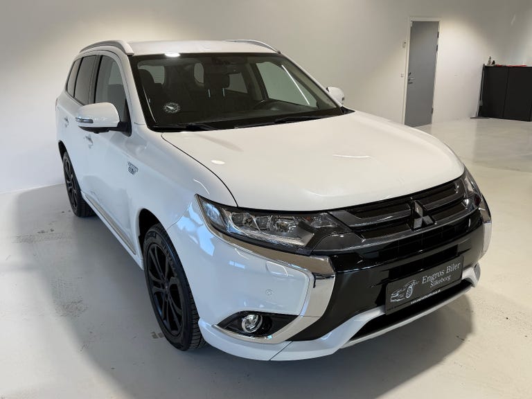 Mitsubishi Outlander PHEV Instyle CVT