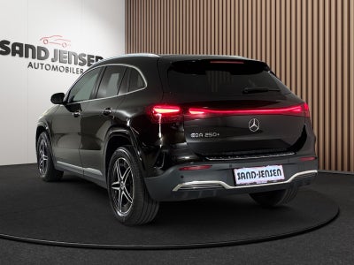 Mercedes EQA250+ AMG Premium Van