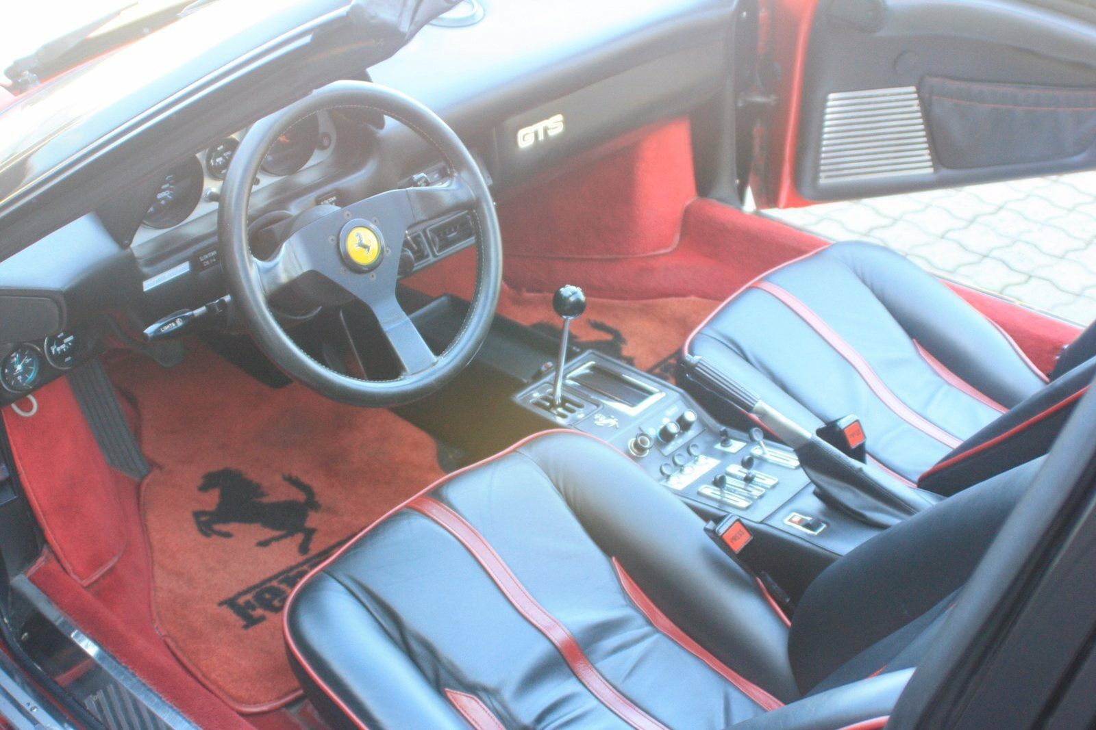 Ferrari 308 GTS - 9