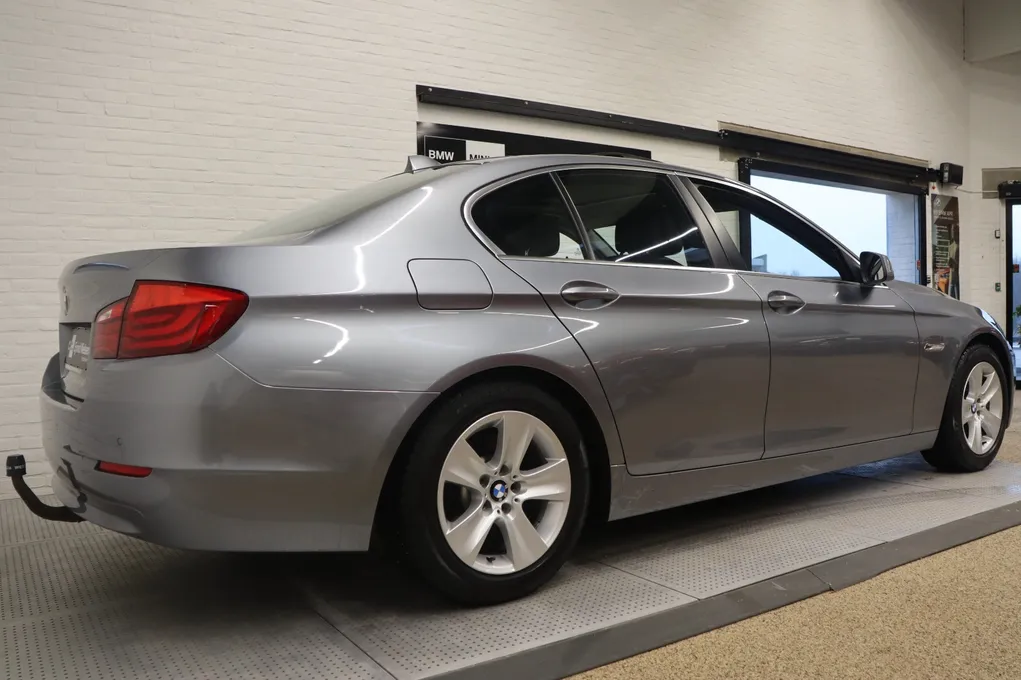 BMW 528i aut.