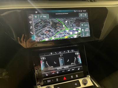 Audi e-tron Advanced quattro Van