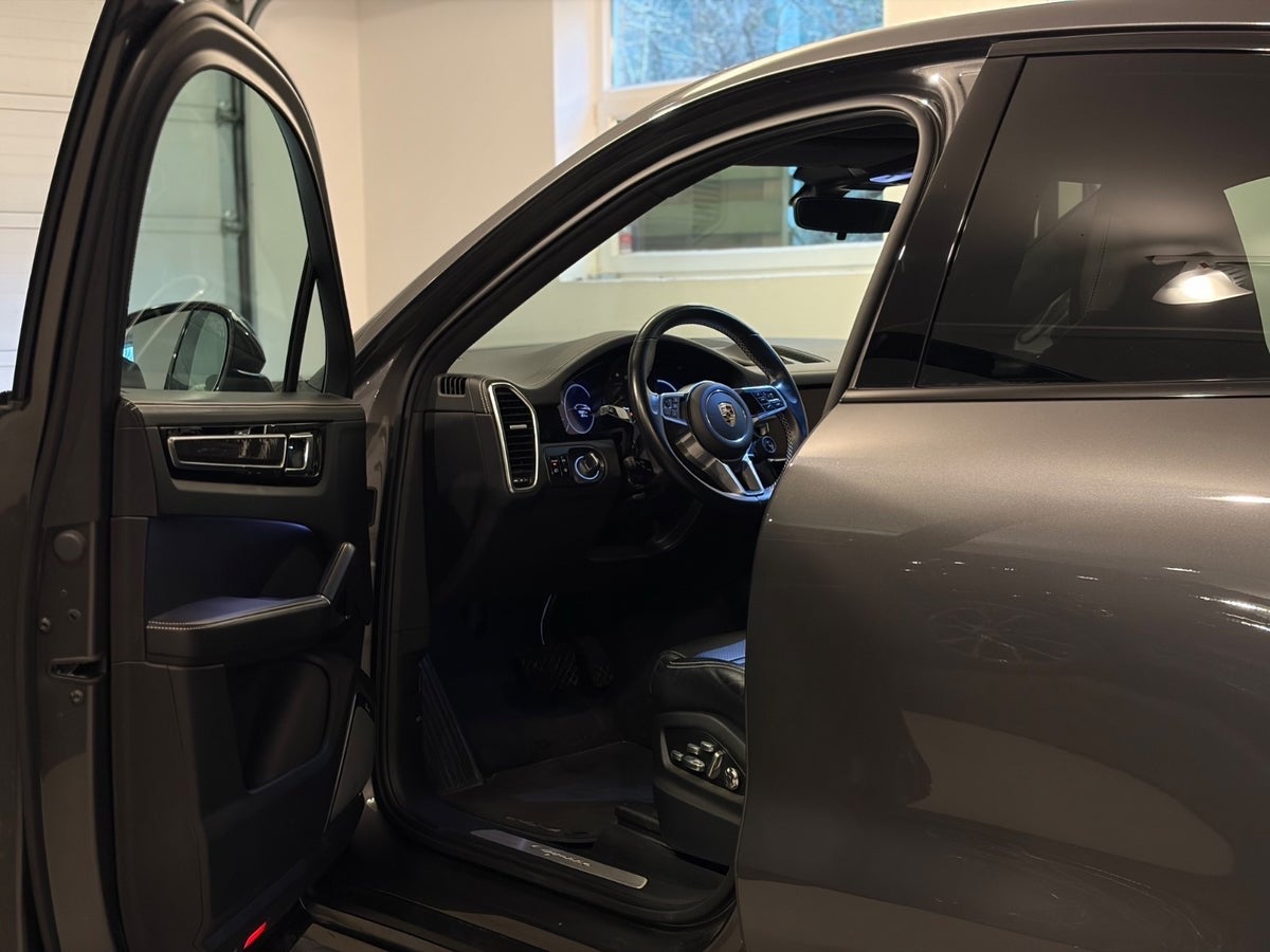 Porsche – Cayenne