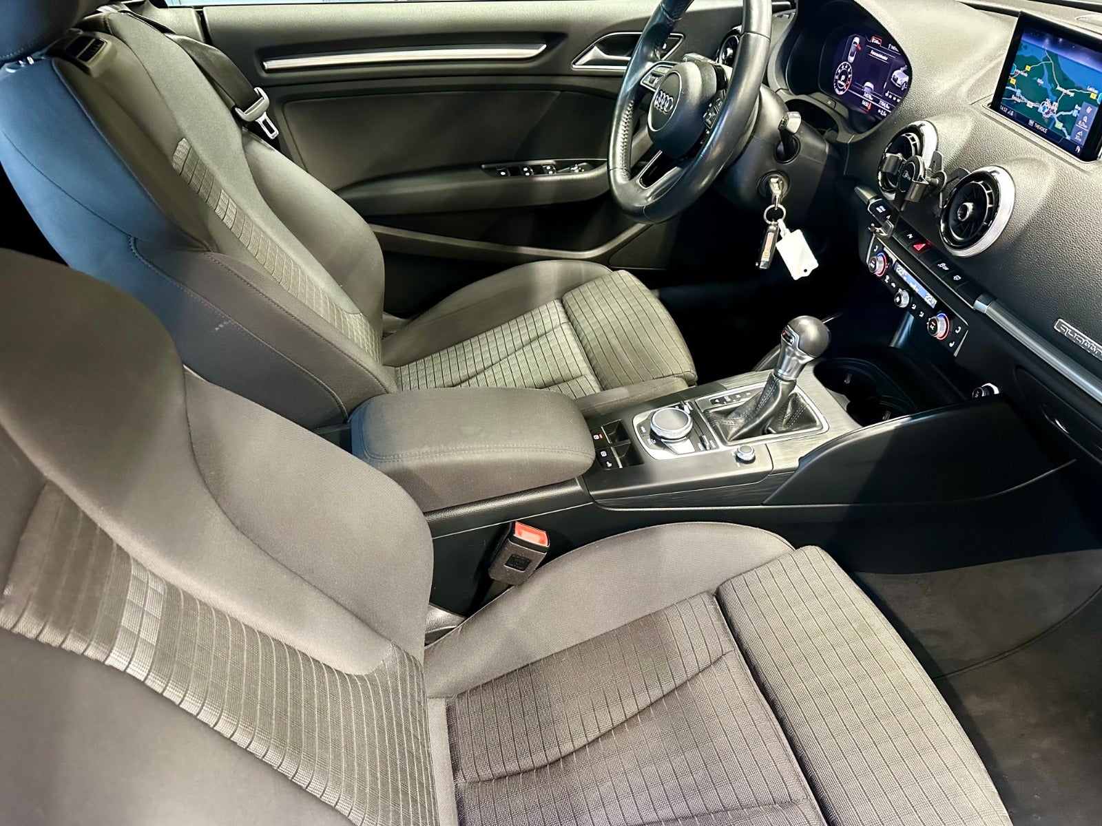 Billede af Audi A3 40 TFSi Limited plus Cabriolet quattro S-tr.