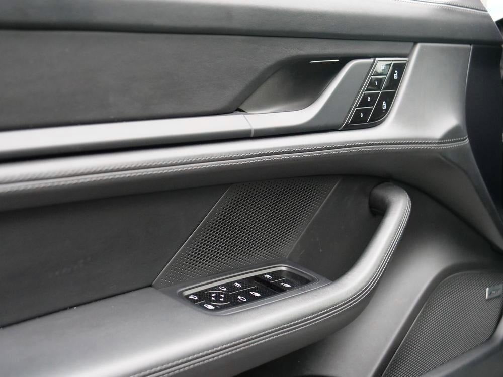 Porsche Taycan 4S Performance+ Cross Turismo