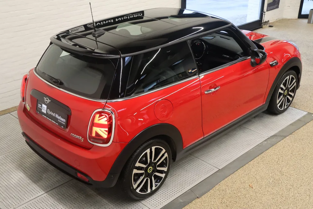 MINI Cooper SE Camden Edition