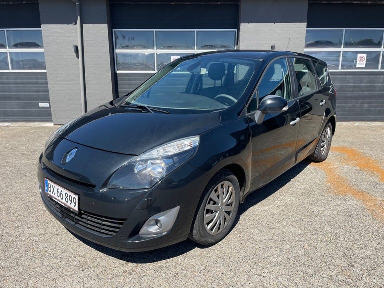 Renault Grand Scenic III dCi 130 Dynamique 7prs