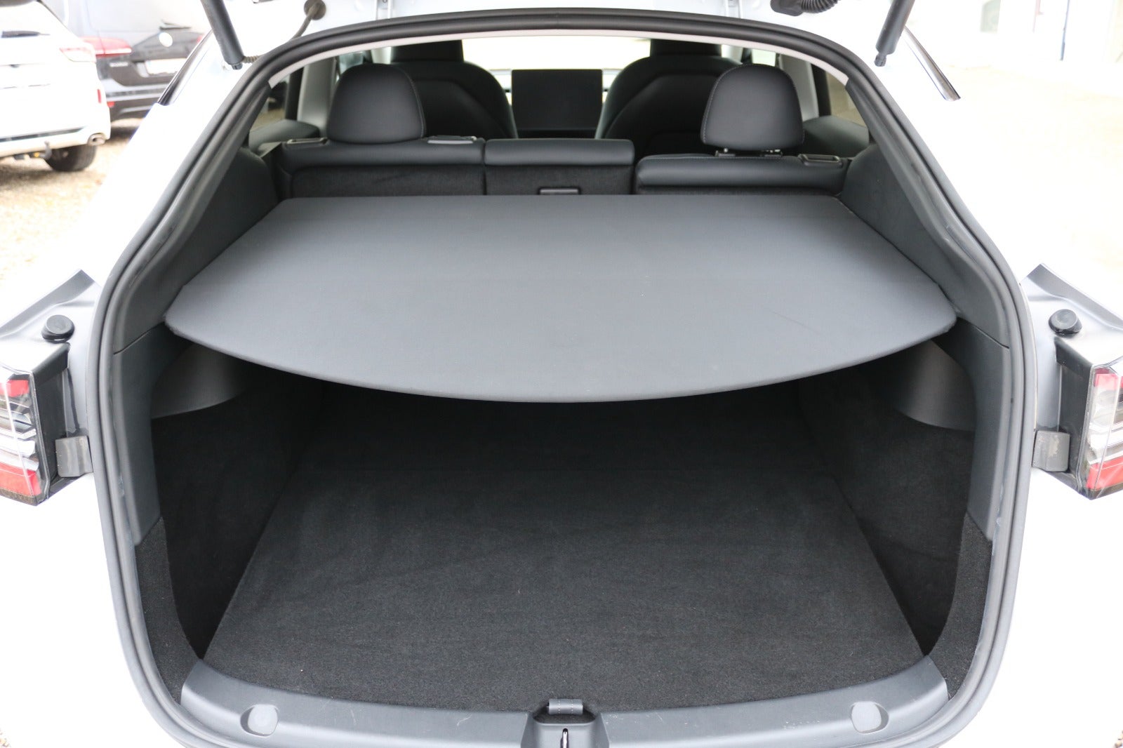 Tesla Model Y RWD