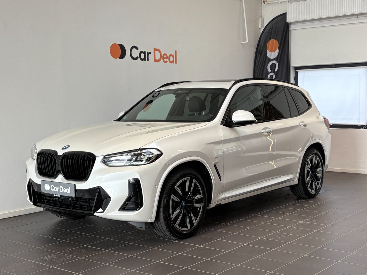 BMW iX3 billede