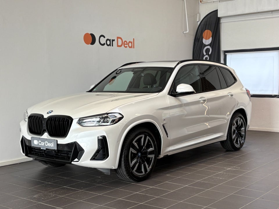BMW iX3 billede