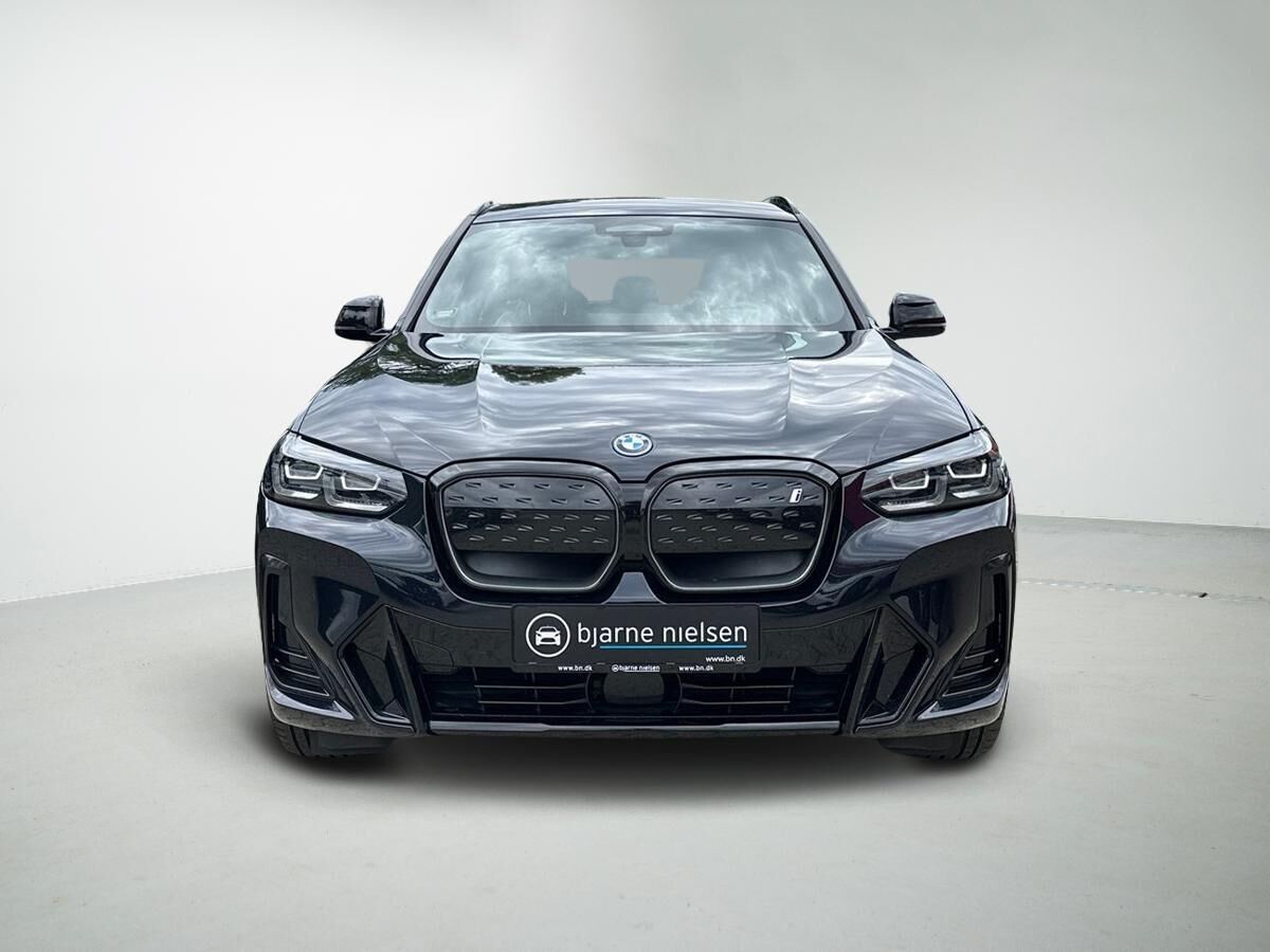 BMW iX3 Charged M-Sport billede 4
