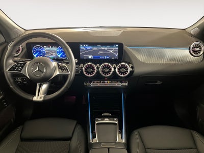 Mercedes EQA300 Progressive 4Matic Van