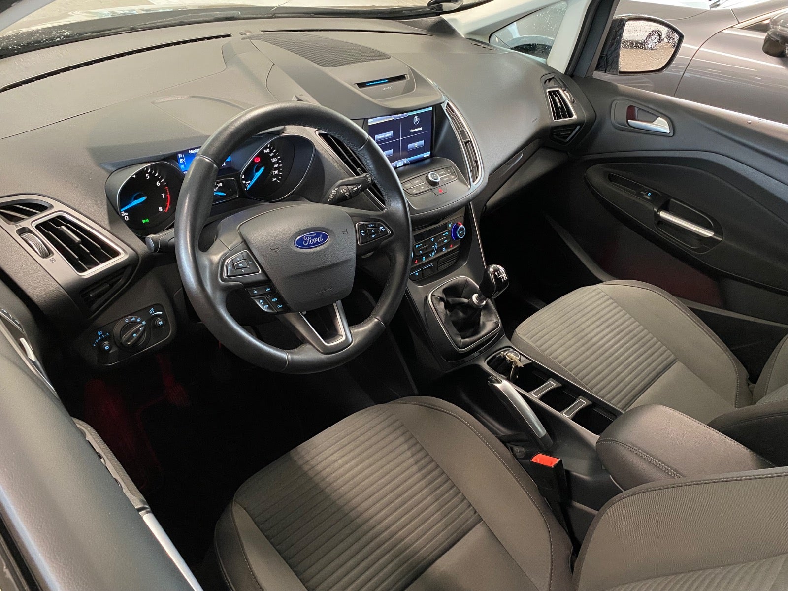 Ford C-MAX SCTi 125 Titanium – 8