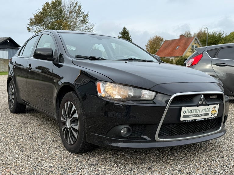 Mitsubishi Lancer Invite SportBack CVT