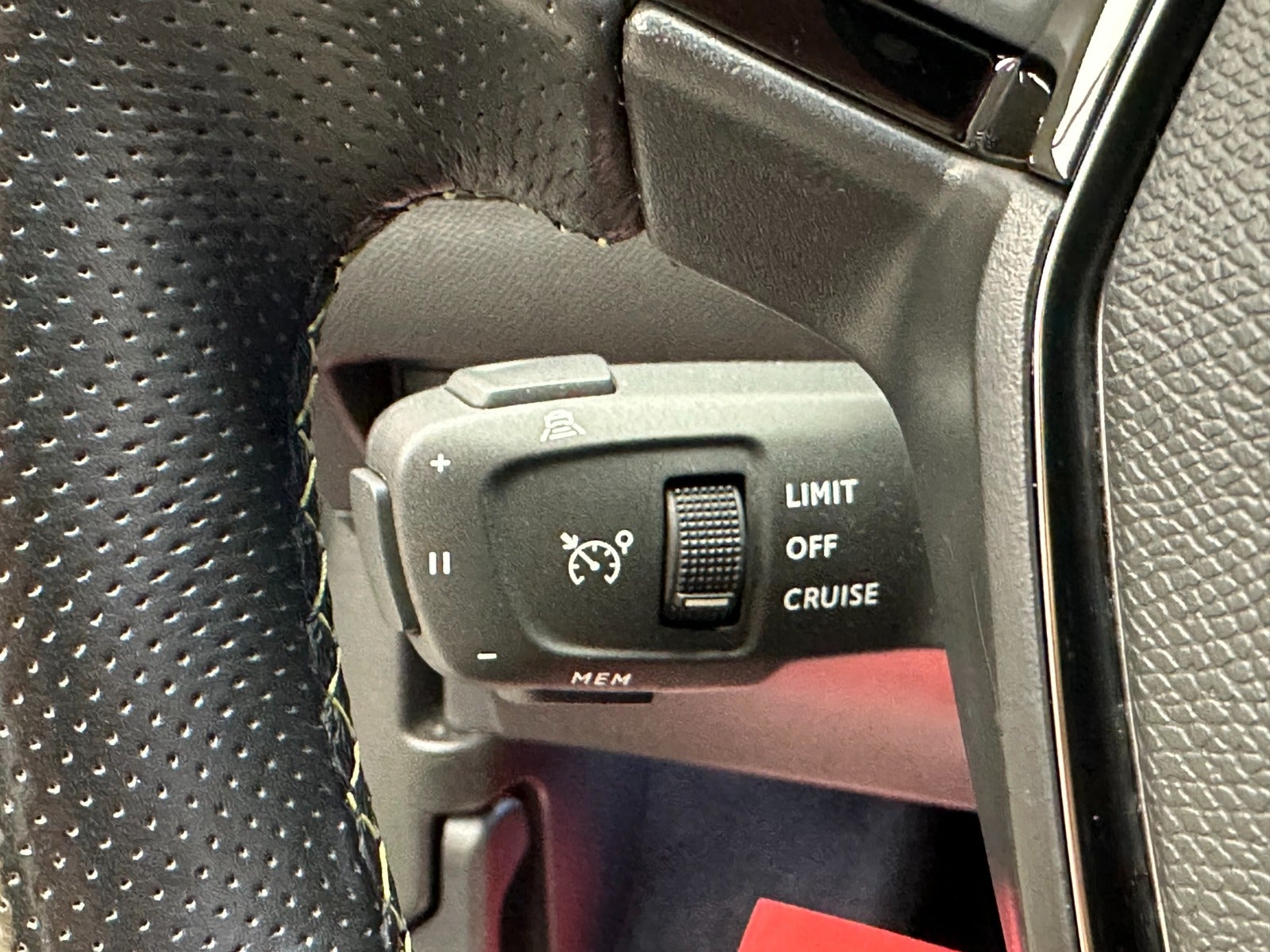 Billede af Peugeot e-2008 50 GT Pack