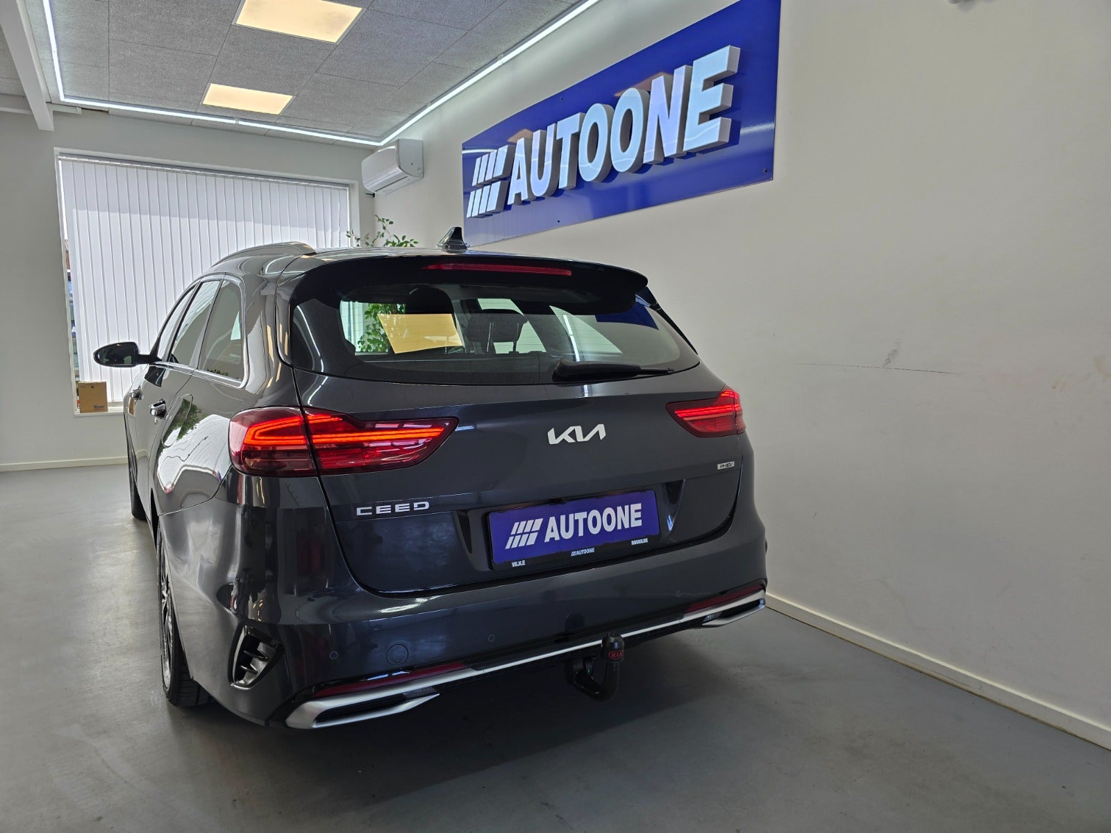Billede af Kia Ceed 1,6 PHEV Prestige SW DCT
