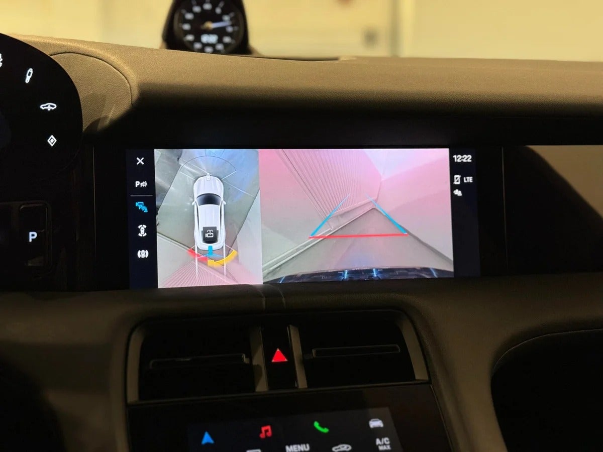 Porsche – Taycan 4S