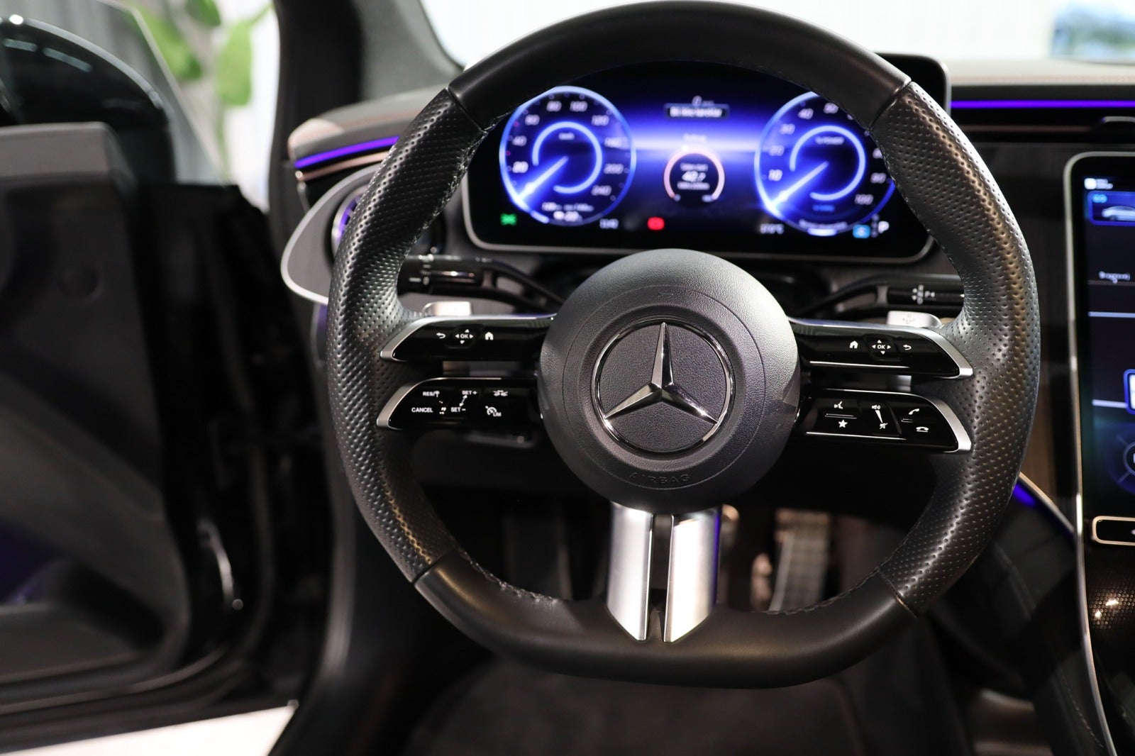 Billede af Mercedes EQE350+  AMG Line