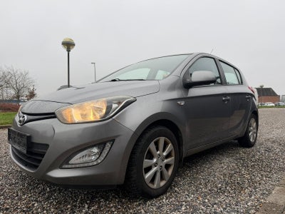 Hyundai i20 1,25 Classic XTR 5d