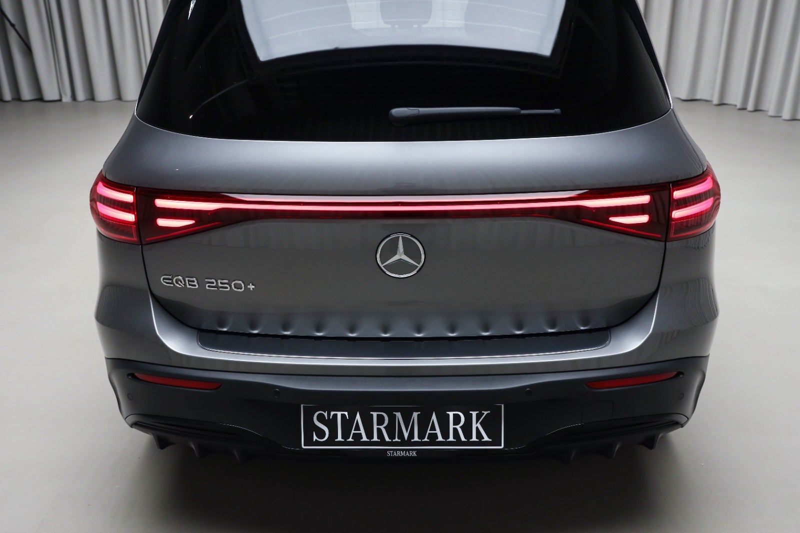 Mercedes-Benz EQB 250+