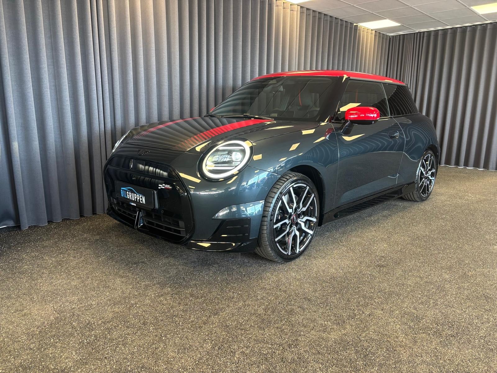 Billede af MINI Cooper SE JCW Trim XL