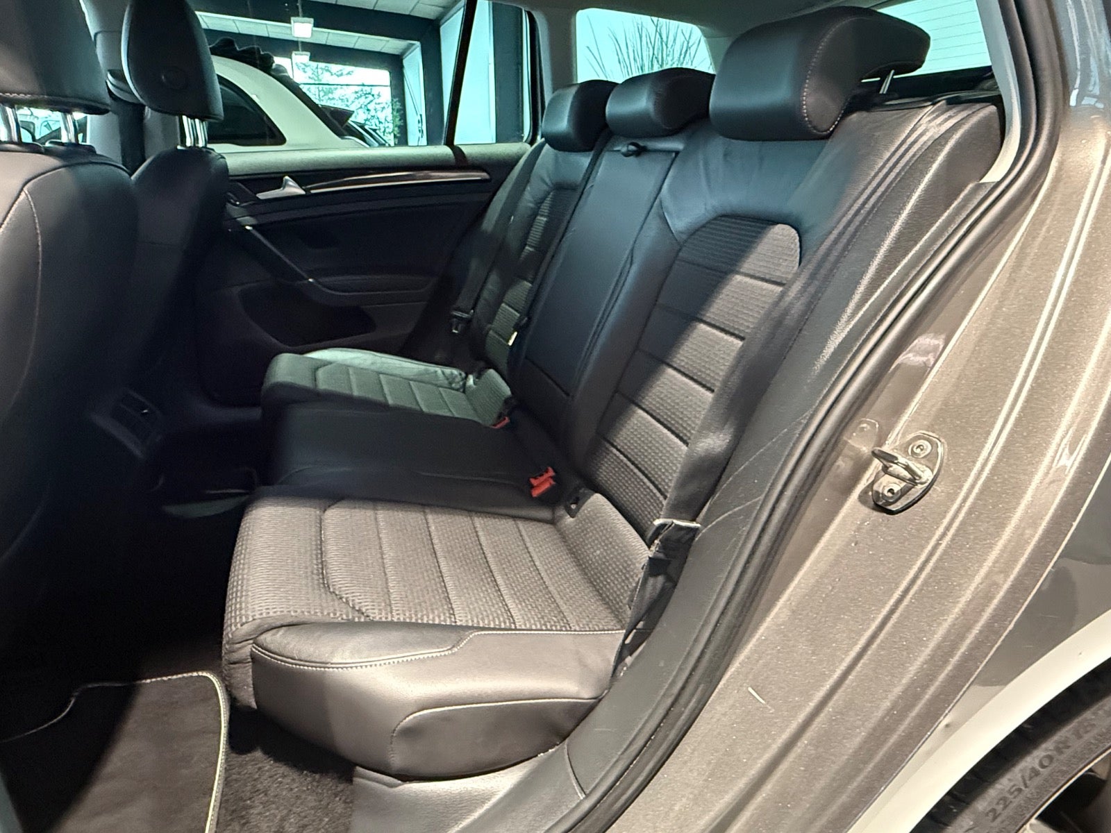 Billede af VW Golf VII 2,0 TDi 150 Highline Variant DSG BMT
